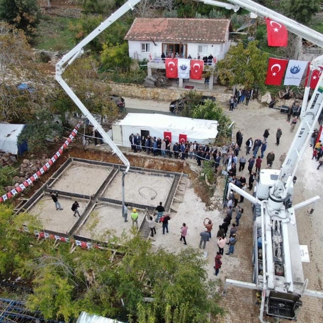 Hatay'da yerinde dönüşümün ilk temeli atıldı