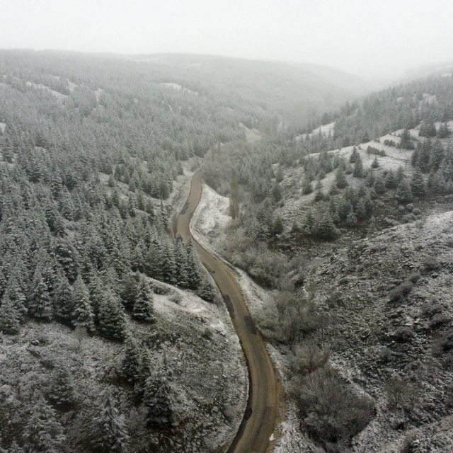 Eskişehir'in yüksek kesimlerinde kar yağışı etkili oldu