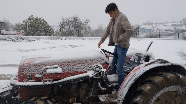 Bilecik'in yüksek kesimlerinde kar yağışı etkili oluyor