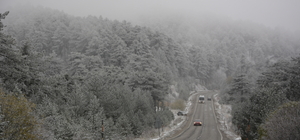 Manisa'da kar yağışı dağları beyaza bürüdü