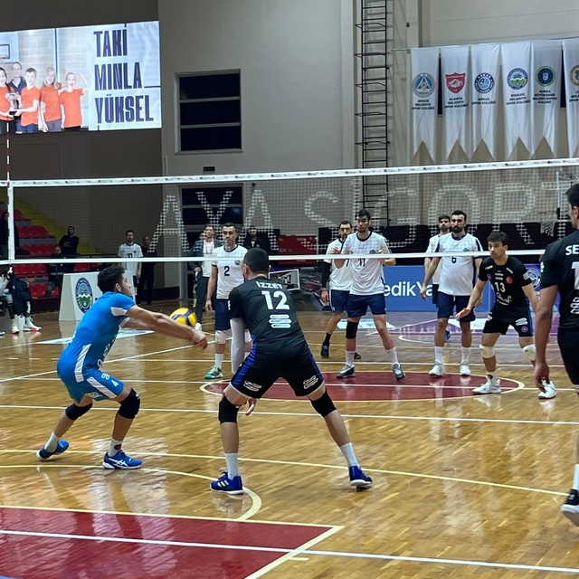 Voleybol: AXA Sigorta Efeler Ligi