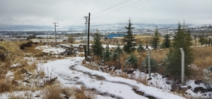 Niğde'nin yüksek kesimlerine kar yağdı