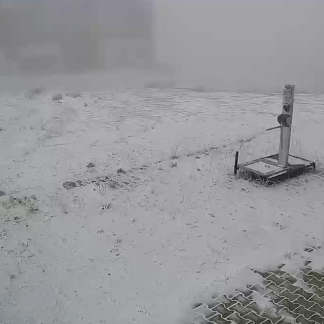 Denizli Kayak Merkezi'ne yılın ilk karı düştü