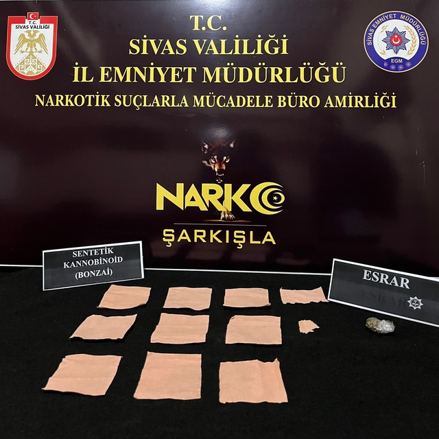 Sivas'ta uyuşturucu operasyonlarında 4 şüpheli tutuklandı