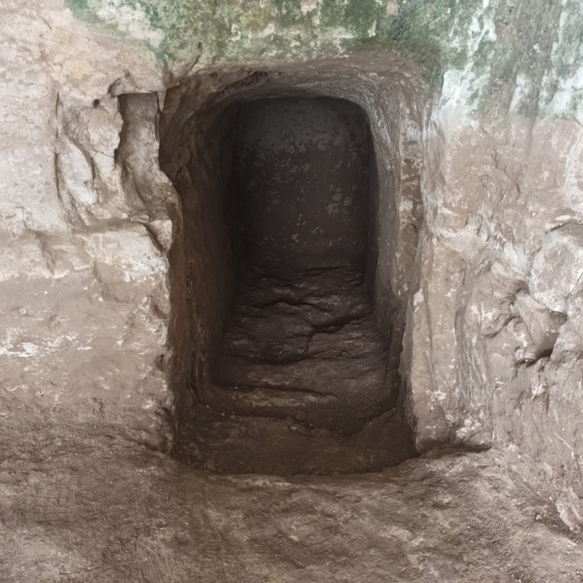 Adıyaman'da kaçak kazılarda 1900 yıllık oda mezarı bulundu