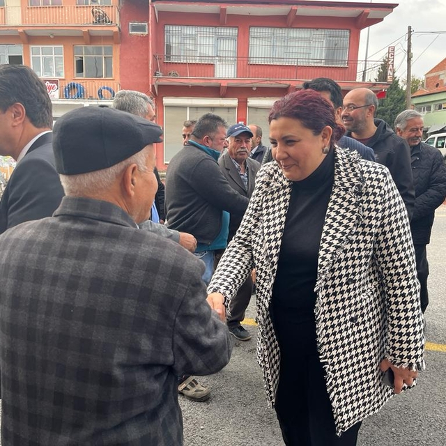 AK Parti Kırşehir Milletvekili Erkan, ilçe teşkilatlarıyla buluştu