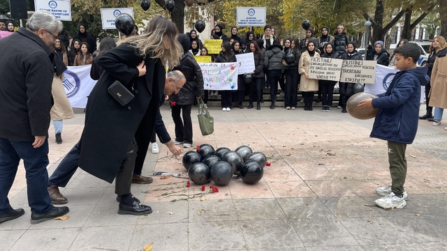 Çankırı'da Dünya Çocuk Hakları Günü dolayısıyla Gazze'deki çocuklara dikkat çekildi