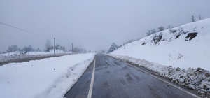 Karayolları 43. Şube Şefliği karla mücadele çalışmalarını sürdürüyor