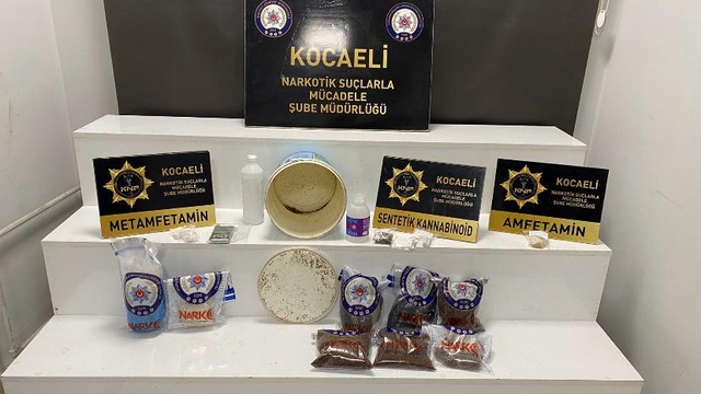Kocaeli'de uyuşturucu operasyonlarında yakalanan 4 şüpheli tutuklandı