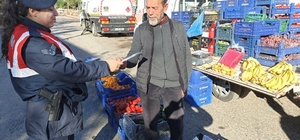 Edirne'de jandarma ekipleri KADES uygulamasını tanıtıyor