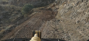 Siirt'te heyelan nedeniyle kapanan köy yolları ulaşıma açıldı