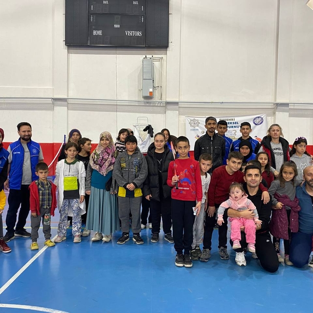 Suşehri'nde "Sporla Engelsiz Yaşam" projesi kapsamında engelliler sporla bu...
