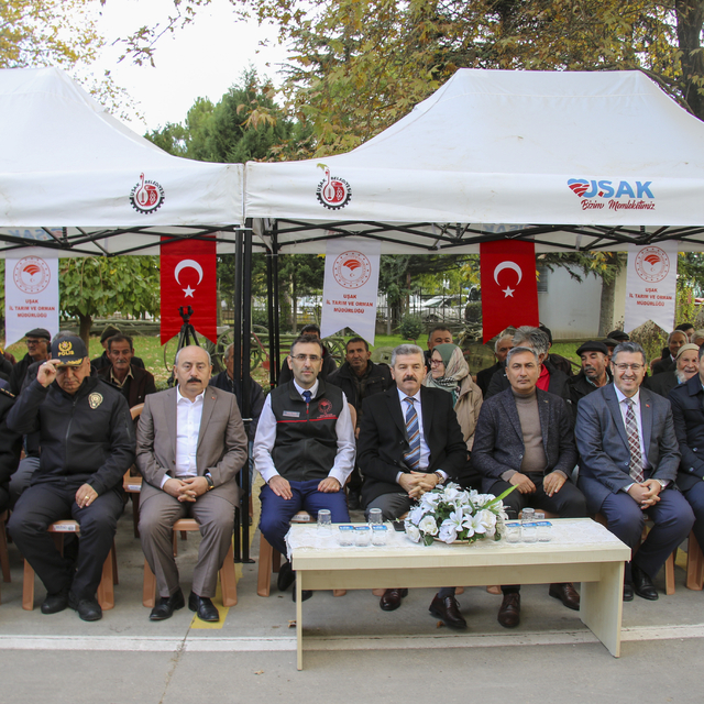 Uşak'ta üreticiye 150 ton buğday tohumu dağıtıldı