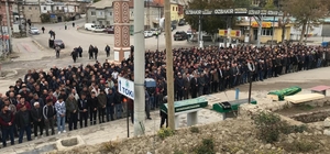 GÜNCELLEME - Konya'da otomobille kamyonun çarpıştığı kazada 4 kişi öldü, 1...