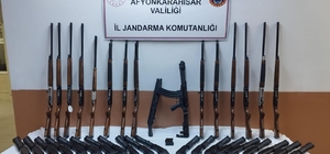 Afyonkarahisar'da kaçak silah operasyonunda 1 kişi yakalandı