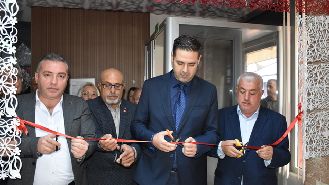 Aydın'da şehit öğretmenlerin anısına fotoğraf sergisi açıldı