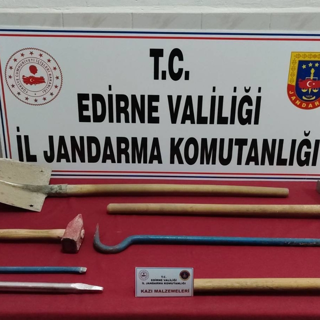 Edirne'de kaçak kazı yapan 2 şüpheli gözaltına alındı