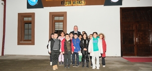 Şehit Aybüke öğretmenin adı memleketindeki kültür merkezinde yaşatılıyor