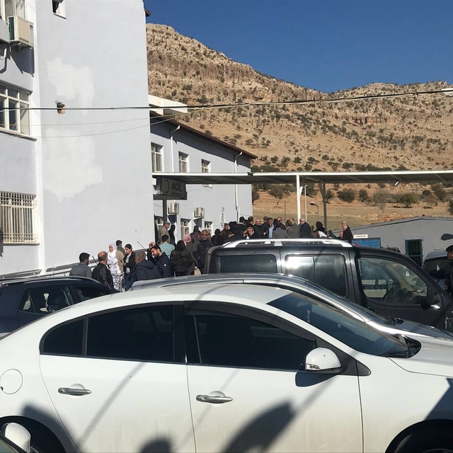 Mardin'de silahlı kavga, 1'i muhtar 4 yaralı