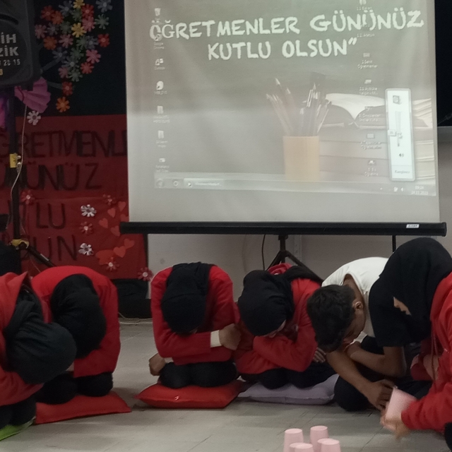 Sivrice'de 24 Kasım Öğretmenler Günü kutlandı