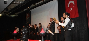 Malazgirt'te 24 Kasım Öğretmenler Günü törenle kutlandı