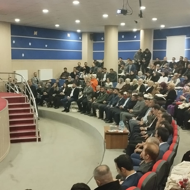 Sincik'te 24 Kasım Öğretmenler Günü kutlandı