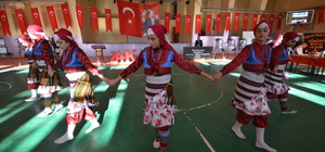 Kars'ın ilçelerinde Öğretmenler Günü kutlandı 