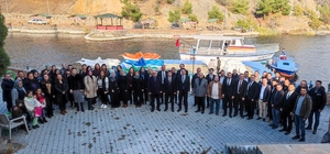 Oğuzlar Belediye Başkanı Yıldırım öğretmenleri ağırladı