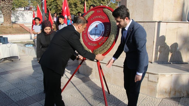 Adana, Mersin ve Hatay'ın ilçelerinde 24 Kasım Öğretmenler Günü kutlandı