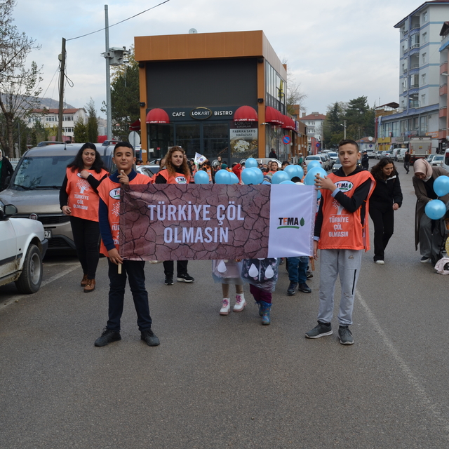 Şabanözü ilçesinde erozyonla mücadele yürüyüşü düzenledi