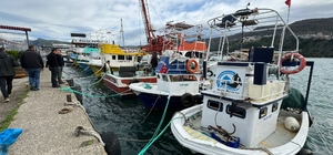 Bartın için fırtına uyarısı yapıldı, tekneler karaya alındı (2)