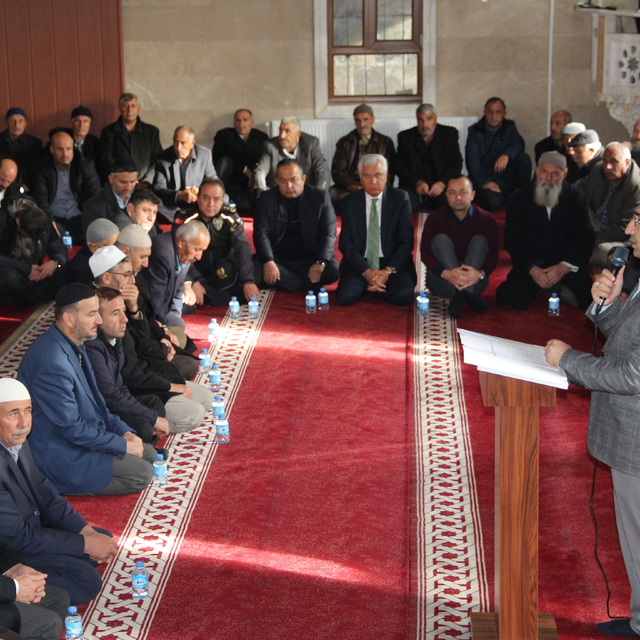 Güroymak'ta husumetli aileler barıştırıldı