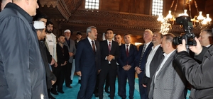 Rize'de restore edilen ahşap tarihi cami ibadete açıldı