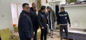 Çanakkale Valisi İlhami Aktaş, Yenice'de taşkın bölgesinde incelemede bulun...