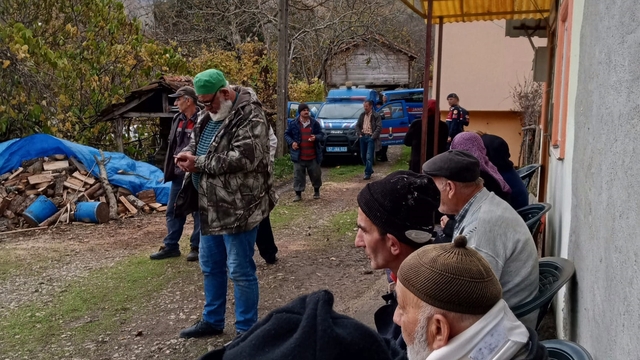 Sinop'ta şiddetli rüzgarda çöken ambarın altında kalan kadın öldü