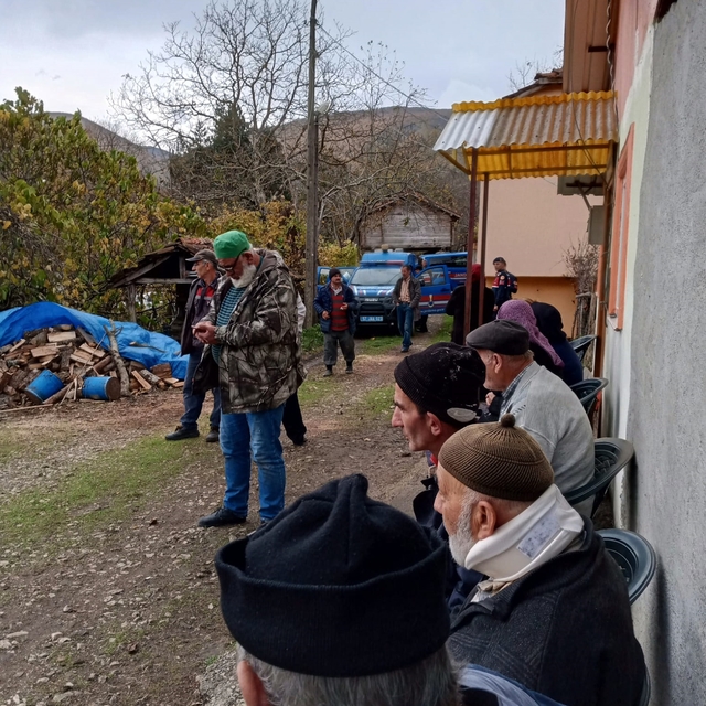 Sinop'ta şiddetli rüzgarda çöken ambarın altında kalan kadın öldü