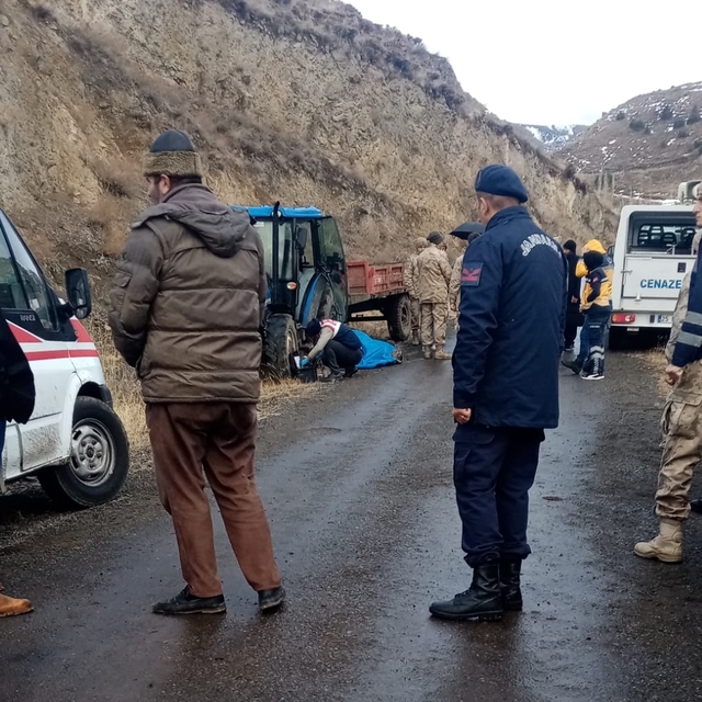 Erzurum'da çocuğun kullandığı traktörün altında kalan kişi öldü