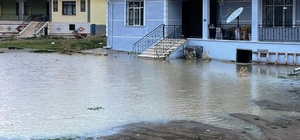 Konya'da şiddetli rüzgar ve yağış hayatı olumsuz etkiledi