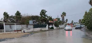 Hatay'da sağanak ve fırtına yaşamı olumsuz etkiledi