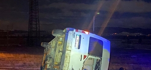 Afyonkarahisar'da minibüsün devrildiği kazada 7 kişi yaralandı