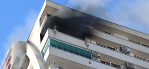 Adana'da apartman dairesinde çıkan yangın söndürüldü