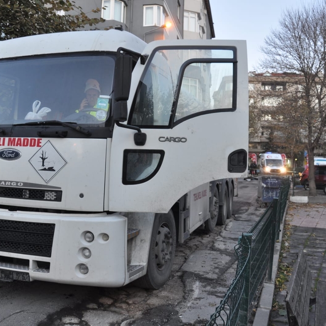 Tekirdağ'da tankerin çarptığı yaya hayatını kaybetti