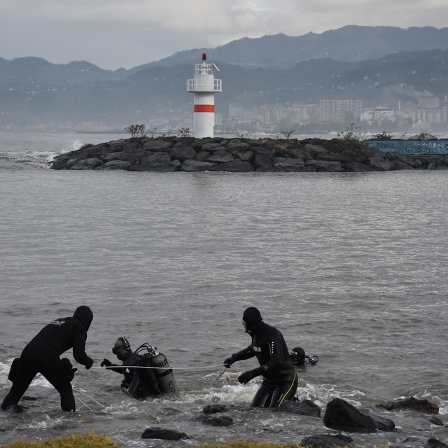 GÜNCELLEME - Trabzon'da fırtına sonucu yükselen dalgalara kapılan 2 kişi ka...