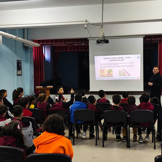 Yahşihan'da öğrencilere afet eğitimi veriliyor