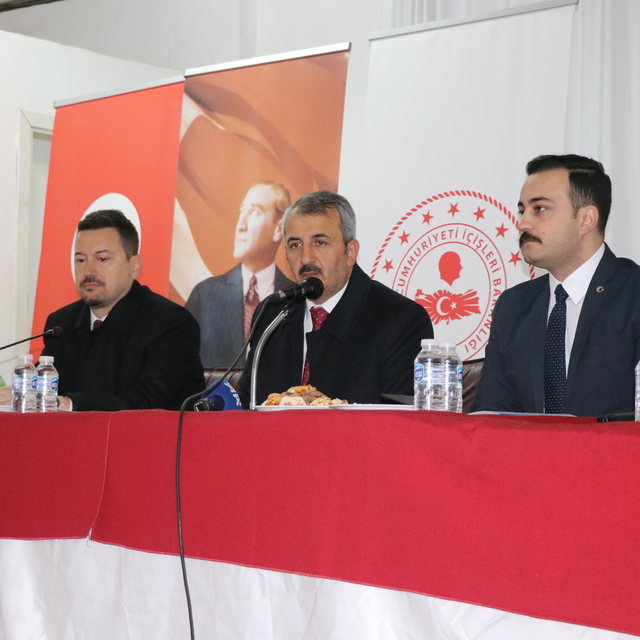 Edirne'deki köy yolları sıcak asfaltla modern hale getirilecek
