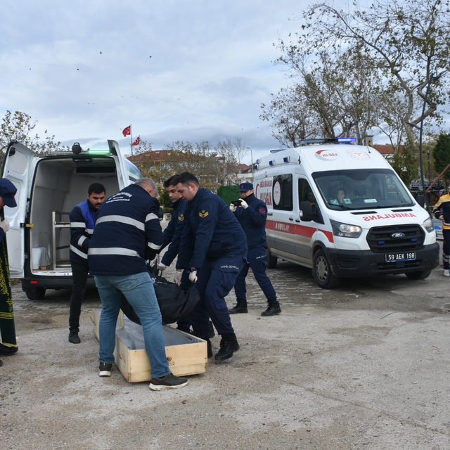Tekirdağ'da sahilde ceset bulundu