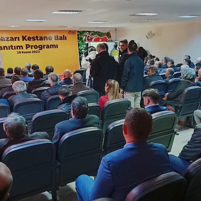 Salıpazarı'nda kestane balı tanıtım programı gerçekleştirildi