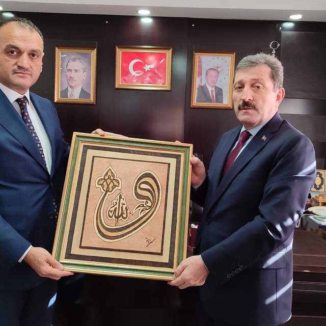 Samsun Valisi Orhan Tavlı'dan şehit ailesine ziyaret