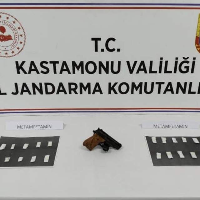 Kastamonu'da düzenlenen uyuşturucu operasyonlarında 3 kişi yakalandı