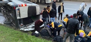 Kocaeli'de işçi servisi devrildi: 1´i ağır 9 yaralı